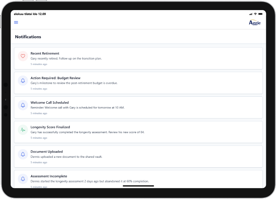Advisor view of client notifications and early transition signals